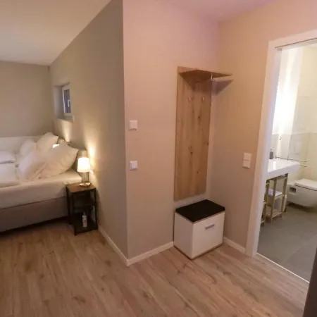 -neubau- 24 Qm Studio-apartment شقة فولدا